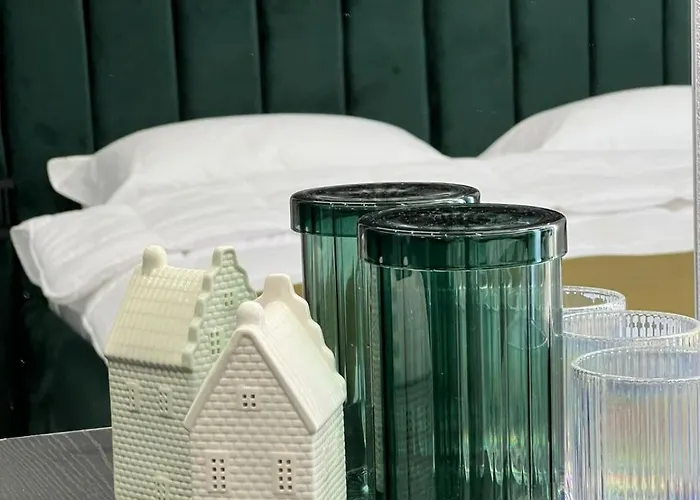 Cozy Corner Голем